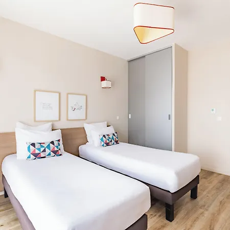 Appart'city Confort 3* שרבורג